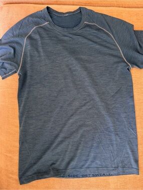 Lululemon Metal Vent Tech Tee
